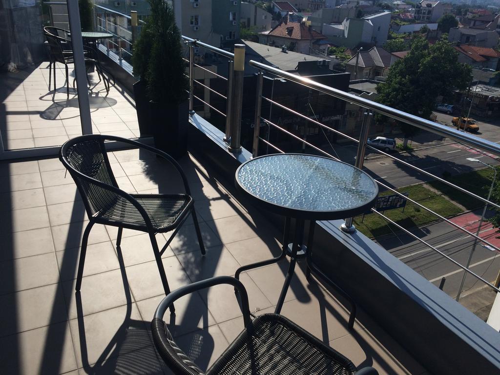 Ari Apartment Bulevardul Mamaia Köstence Dış mekan fotoğraf